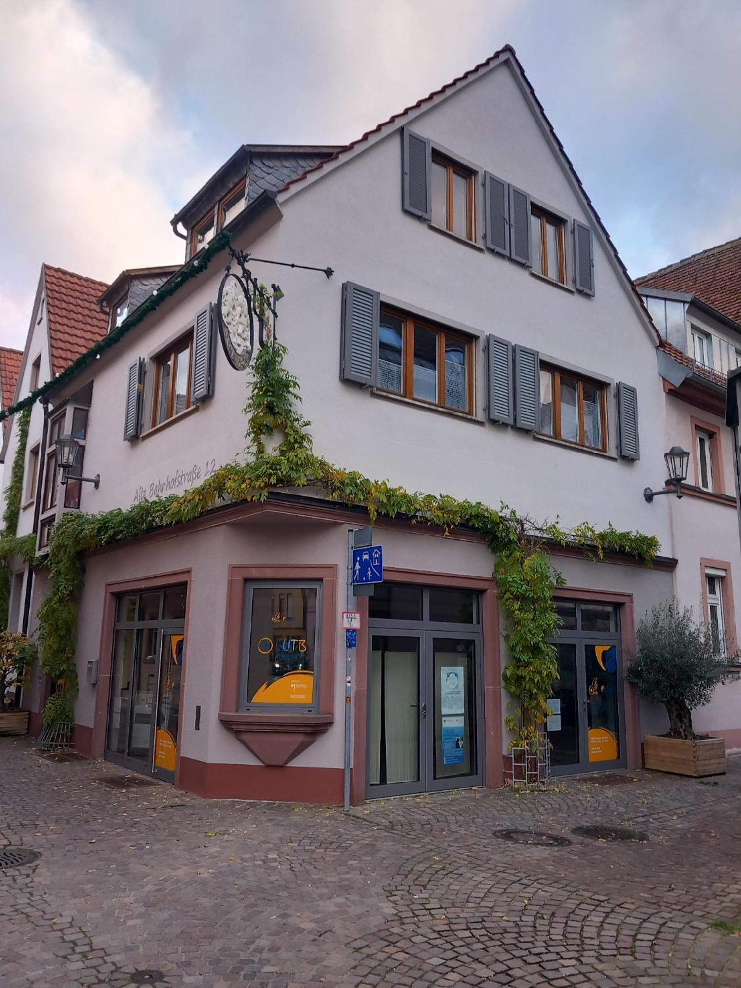 Alte Bahnhofstrasse 12 Apartamento Karlstadt Exterior foto